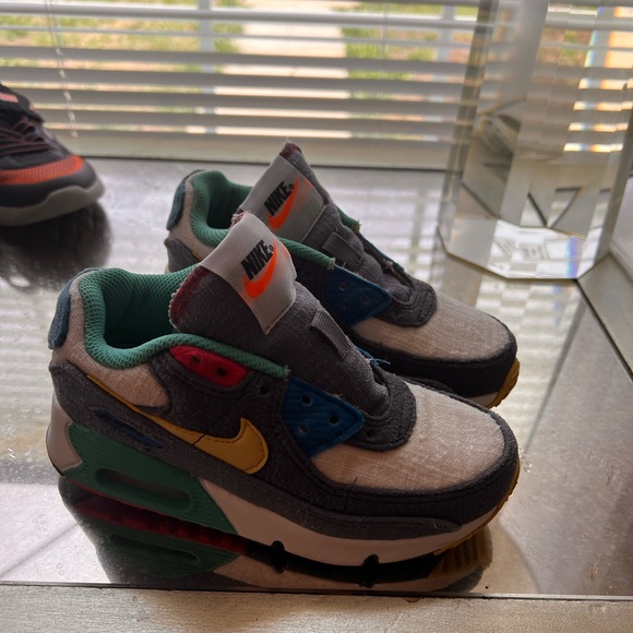 Toddler Boy shoes 11 and 12 Low Top Jordan 11, Nike airmax - Picture 10 of 13